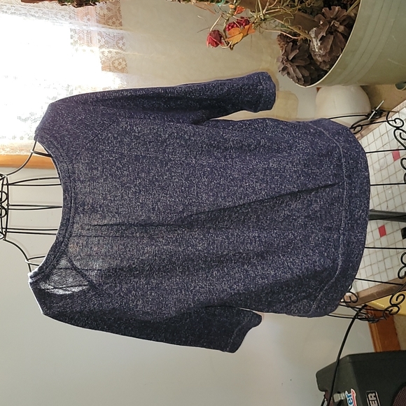 Vintage No Boundaries sweatshirt - Picture 4 of 4